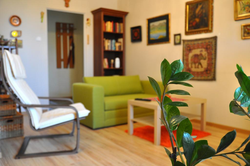 Cozy Apartment In 타르노프 외부 사진